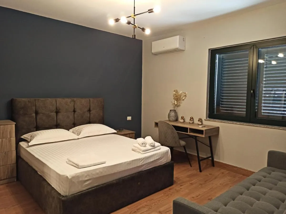 Bed and Breakfast Condesa Tirana